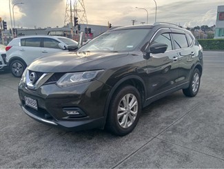 2015 Nissan X-TRAIL - Thumbnail