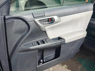 2011 Lexus CT200H - Thumbnail