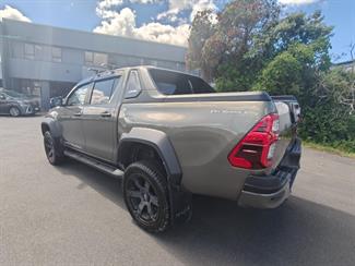 2024 Toyota Hilux - Thumbnail