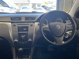 2010 Suzuki Kizashi - Thumbnail