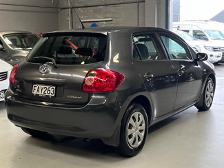 2009 Toyota Corolla - Thumbnail